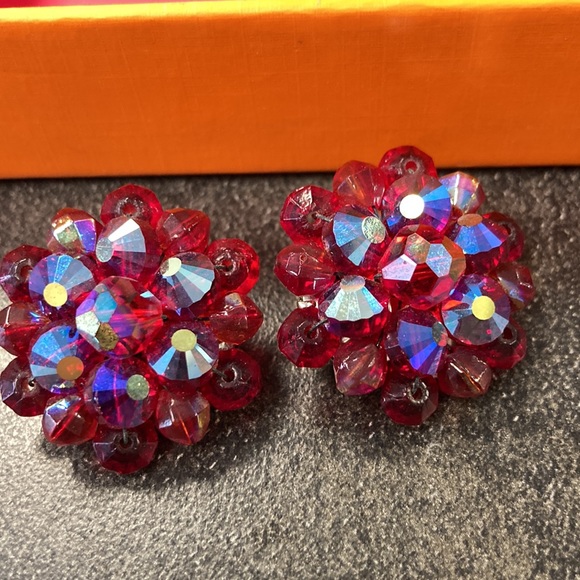 Vintage Red Clip on Large Earrings. - Picture 3 of 7